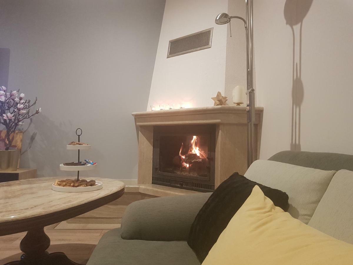 Red Rose Apartament -Parking -Taras- Faktura Vat Келце Екстериор снимка